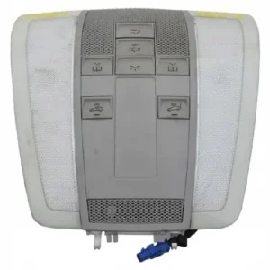 LAMPKA WEWNĘTRZNA KABINY MERCEDES A2048200823 Wybór klientów